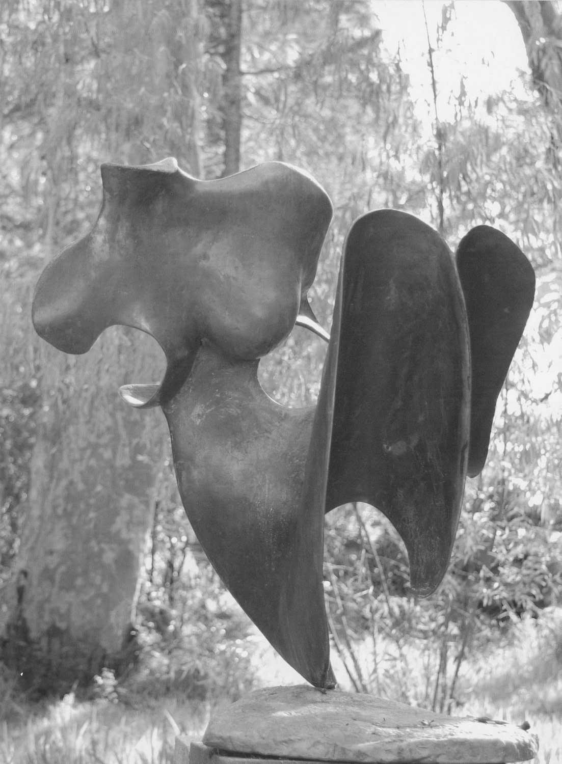 Torso III (a Leaf in Autumn), 1987, bronze