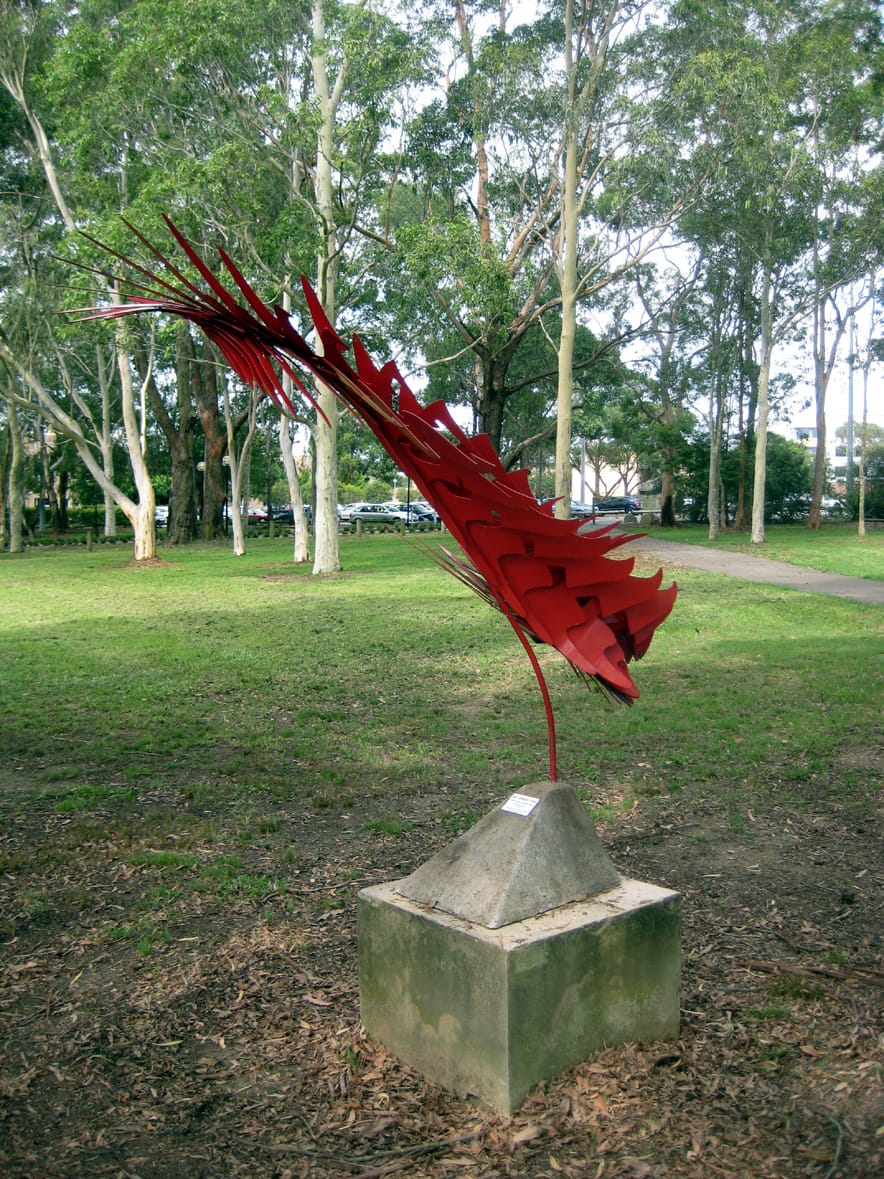 Red Feathered Friend, 1986, painted steel Photo © Jessica Price