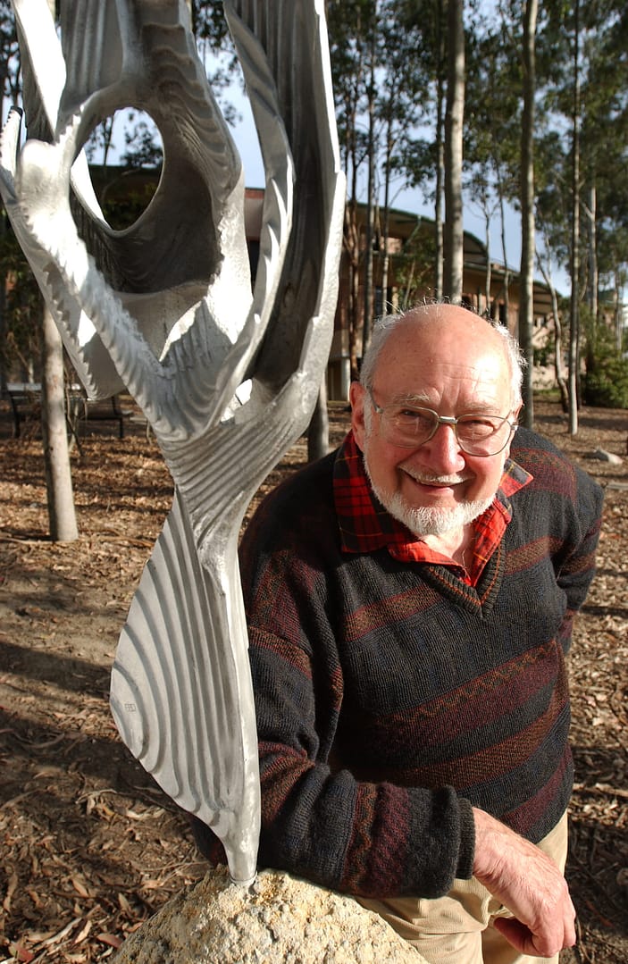 Errol Davis in 2002 with Tana, 1987, cast aluminium, image © CFL